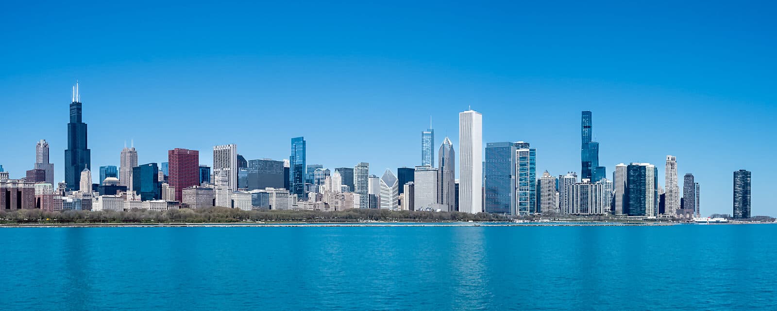 Chicago — Chicago Skyline in April 2024 b