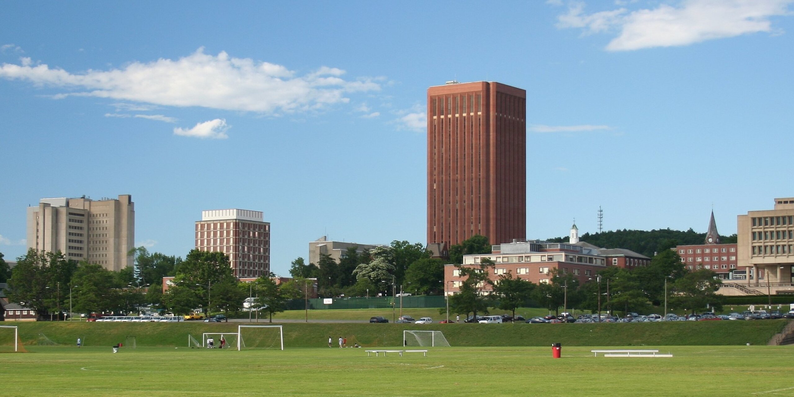 Amherst Town, MA — skyline, Whipshipper Auto Transport coverage