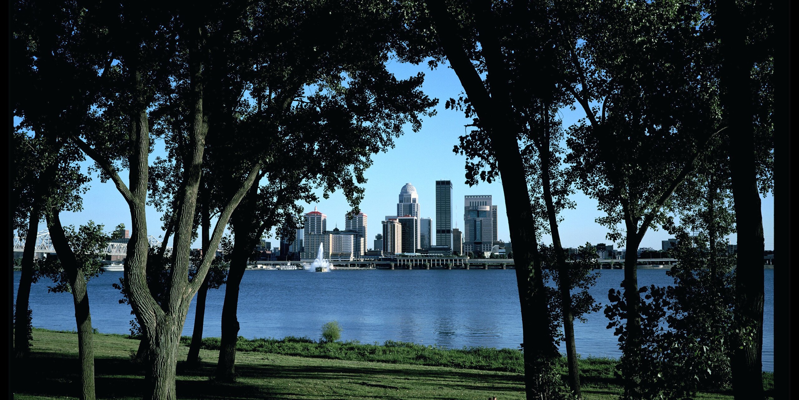 Clarksville, TN — skyline, Whipshipper Auto Transport coverage