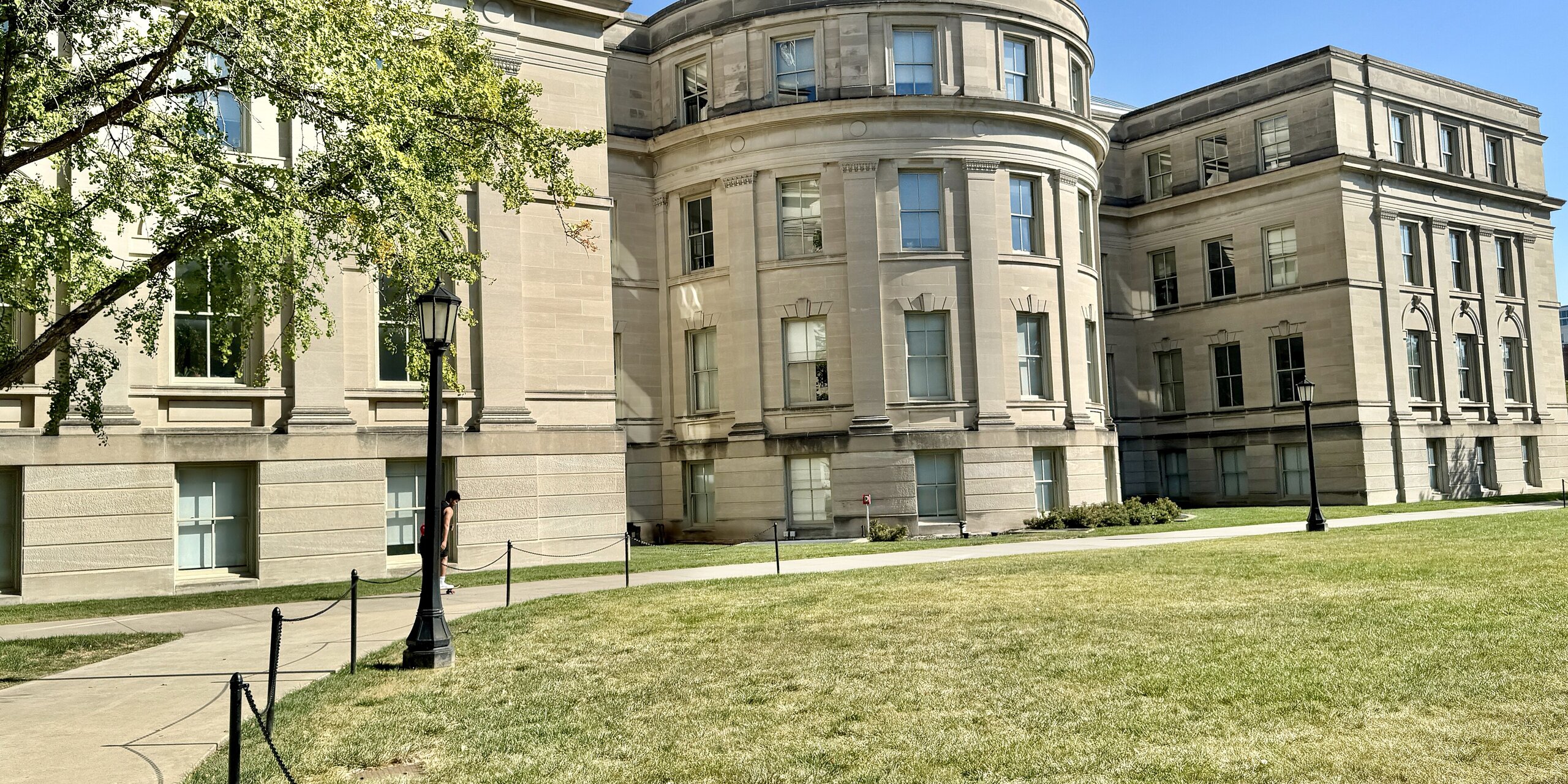 Iowa City, IA — skyline, Whipshipper Auto Transport coverage